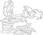 Printable ariel putting make up on disney princess see33 coloring pages